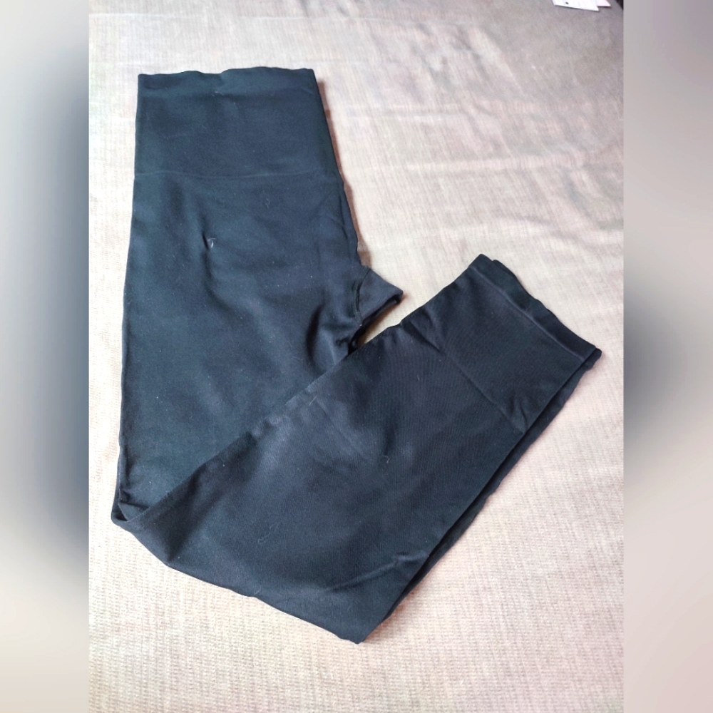Black leggings
